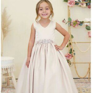 Amalee Flower Girl Style FG307 Size 6 in Ivory